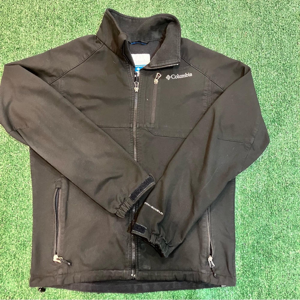 Columbia Men's Black Outdoor Jacket